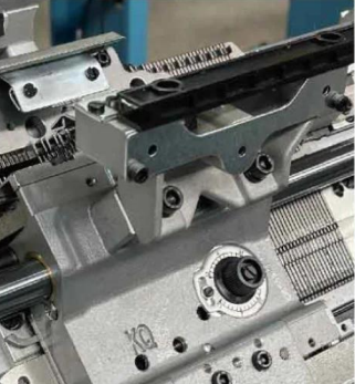 HIGH-SPEED GLOVE KNITTING MACHINE